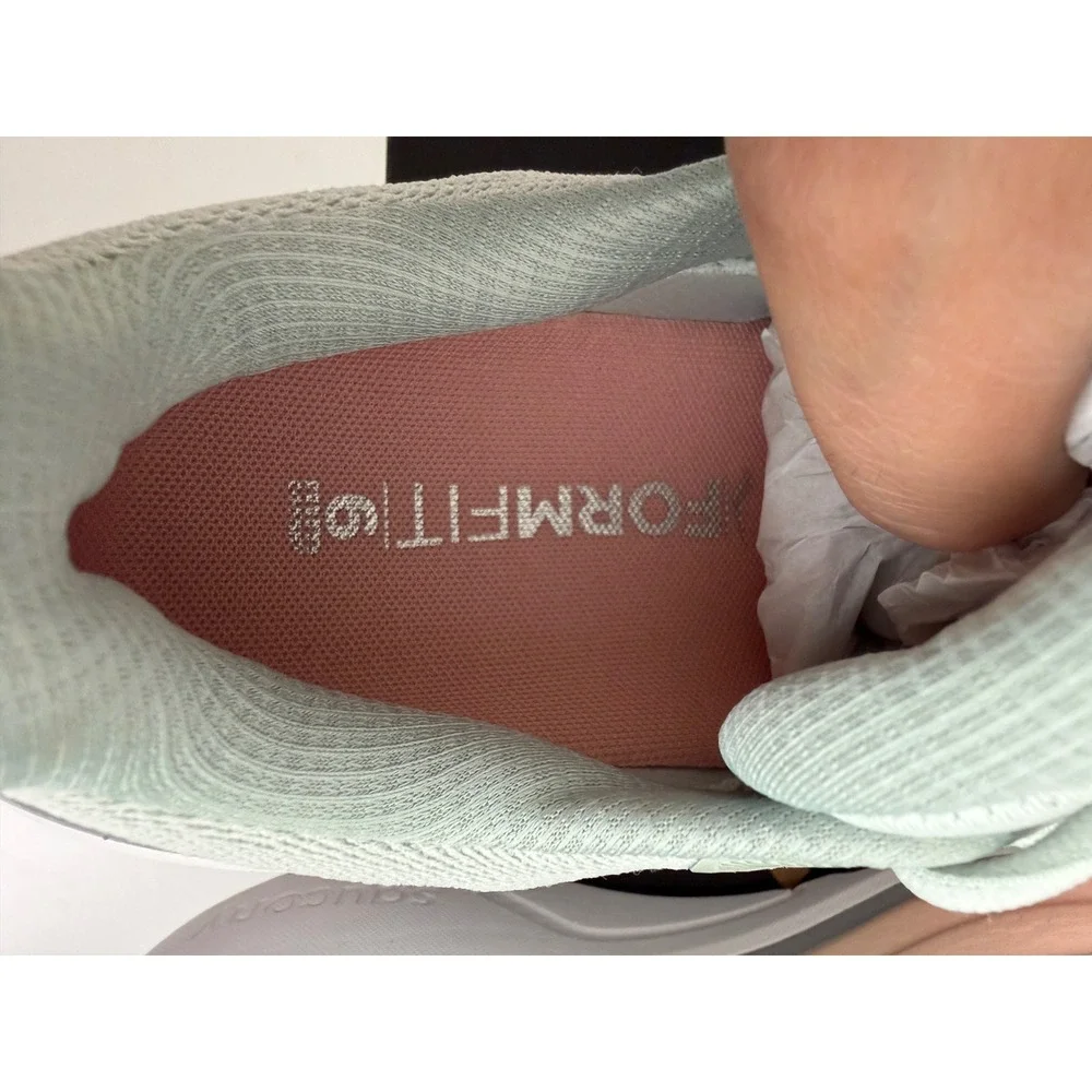 Saucony hurricane 25